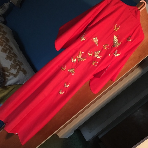 Vintage Embroidered Robe - Picture 4 of 7